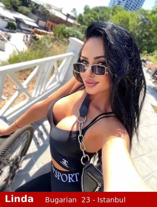 Maria offers professional mobile massage services across Istanbul, focusing on relaxation and stress relief.